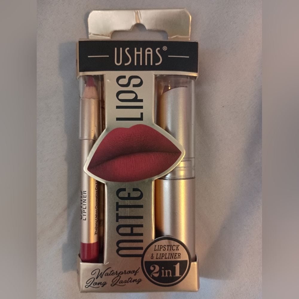 NIB USHAS Matte lips 👄 2in1 lipstick & lipliner #02 Rosetto, waterproof